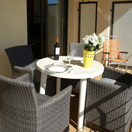 Apartamento En Roses A 2 Minutos De La Playa Con Vista Al Mar Apartment *