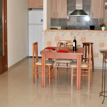 아파트 Precioso Piso En Roses Con Piscina Y Parking Av-18